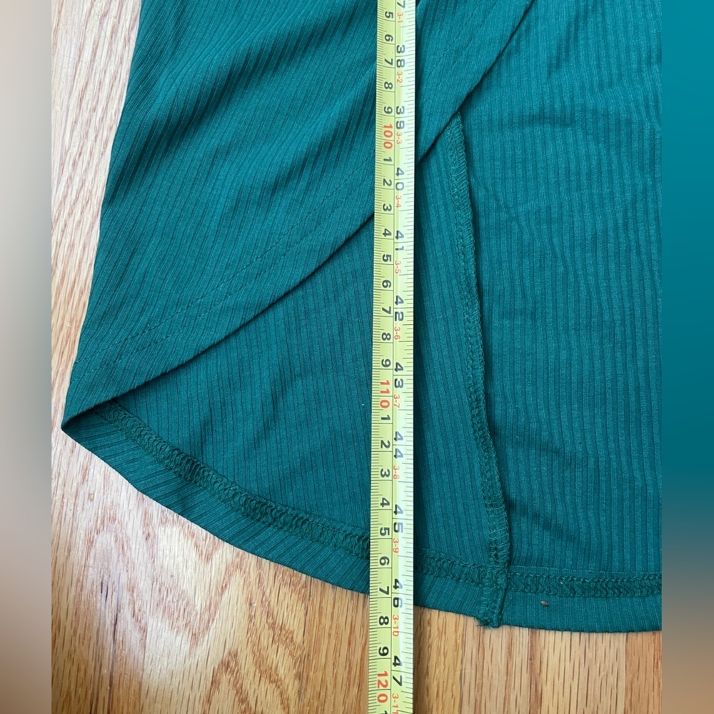NWT! Cupshe Green Asymmetrical Ribbed Dress with Long Sleeves - Picture 8 of 10